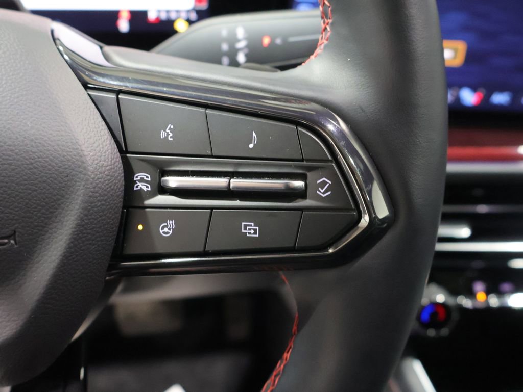 Used 2024 Chevrolet Traverse RS w/ LPO, Floor Liner Package image 39