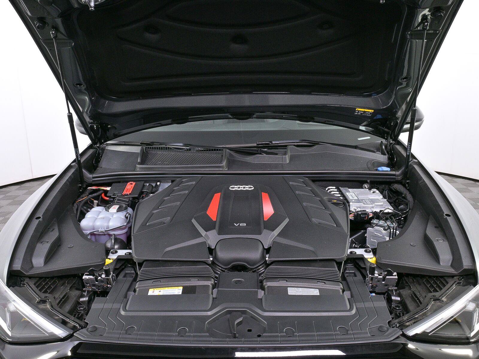 New 2026 Audi SQ8 Prestige AWD/4WD image 35
