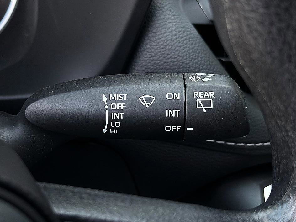 Used 2025 Toyota RAV4 LE FWD image 18