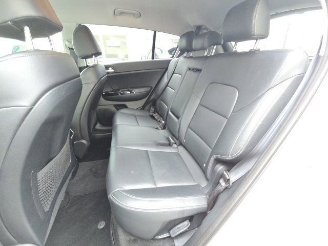 Used 2018 Kia Sportage EX image 11