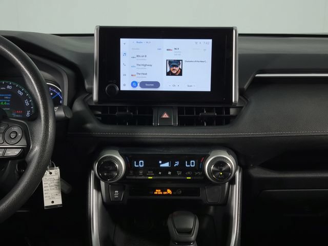 Used 2025 Toyota RAV4 LE AWD/4WD image 21