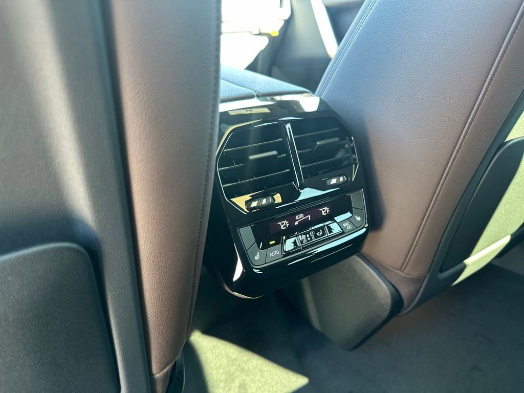 New 2026 BMW iX xDrive45 image 24