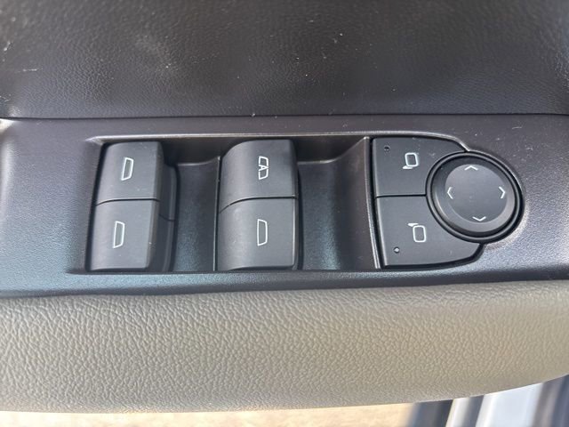 Used 2024 Chevrolet Colorado ZR2 w/ Technology Package AWD/4WD image 37