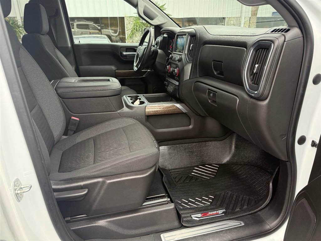 Used 2021 Chevrolet Silverado 1500 RST image 13