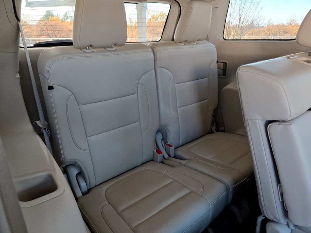 Used 2023 GMC Acadia Denali FWD image 31