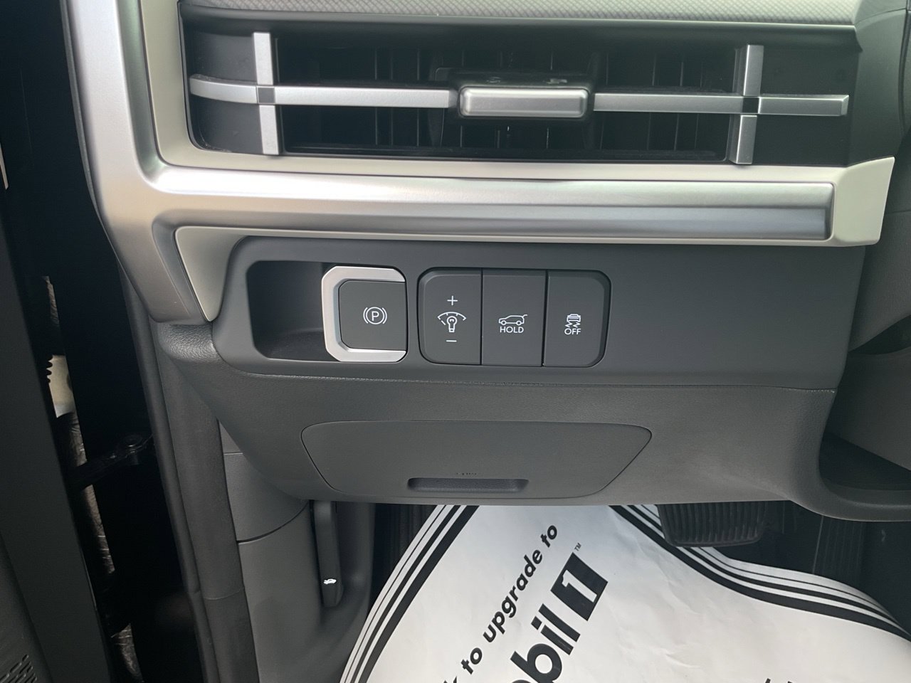 Used 2026 Hyundai Santa Fe SEL FWD image 25