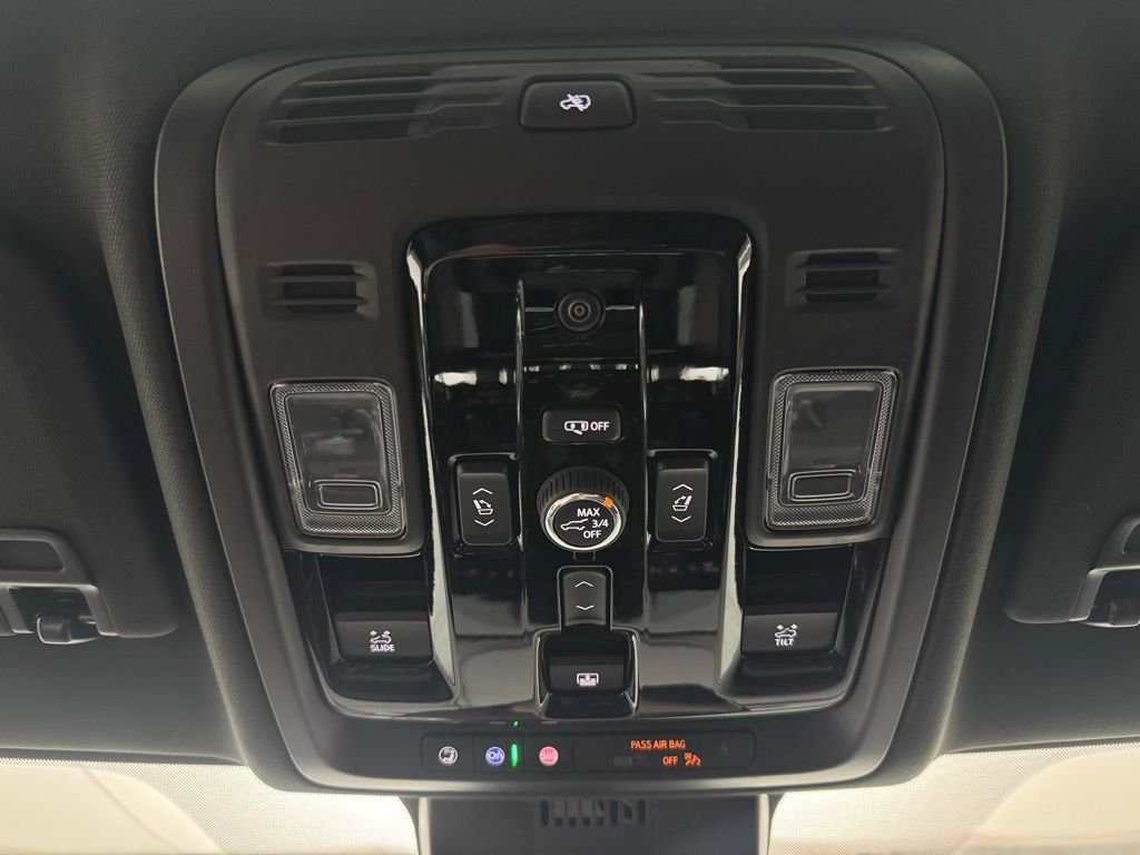 New 2026 GMC Yukon XL Denali w/ Denali Reserve Package image 28