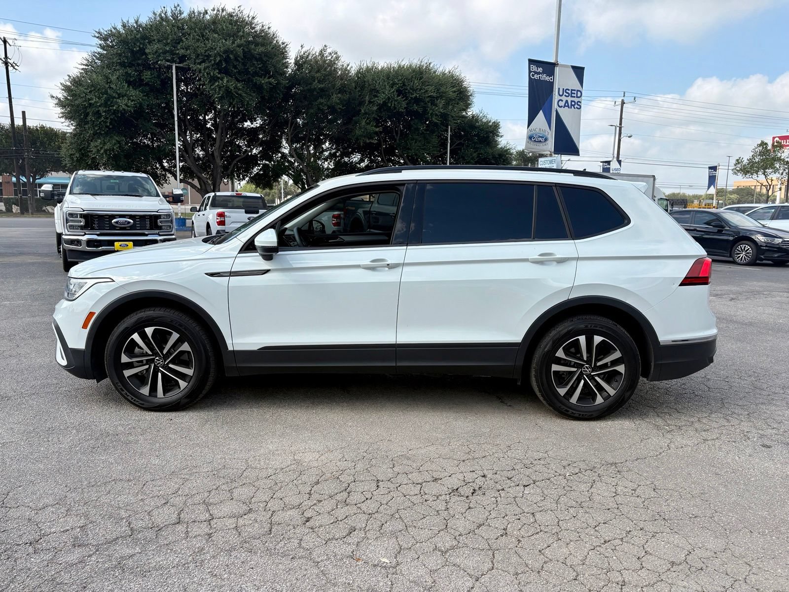 Used 2023 Volkswagen Tiguan S FWD image 6