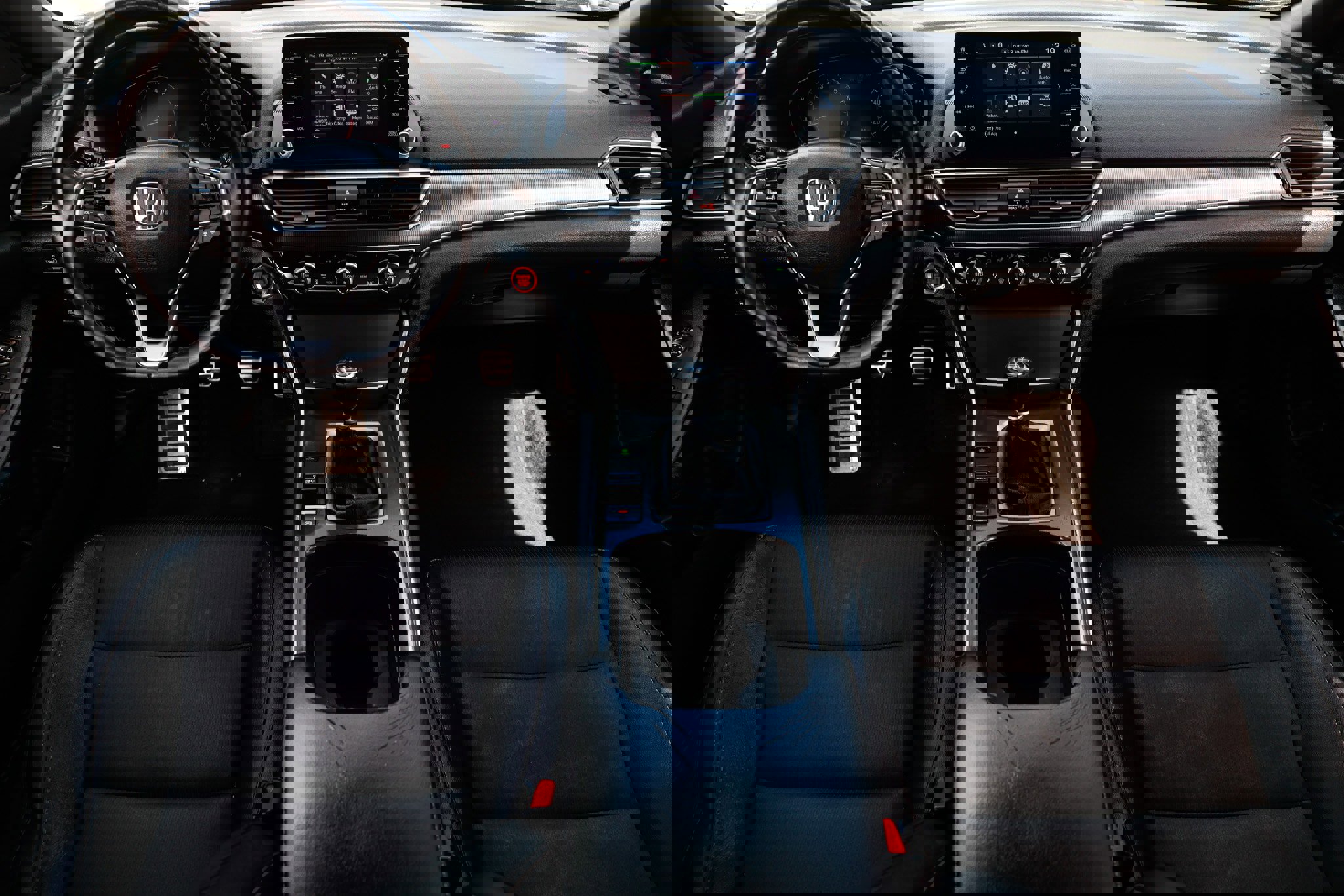 Used 2018 Honda Accord Sport image 2