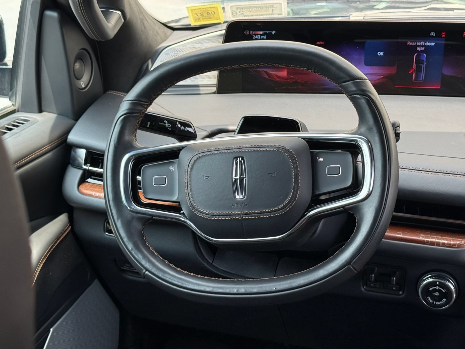 Certified 2025 Lincoln Navigator L Black Label AWD/4WD image 31
