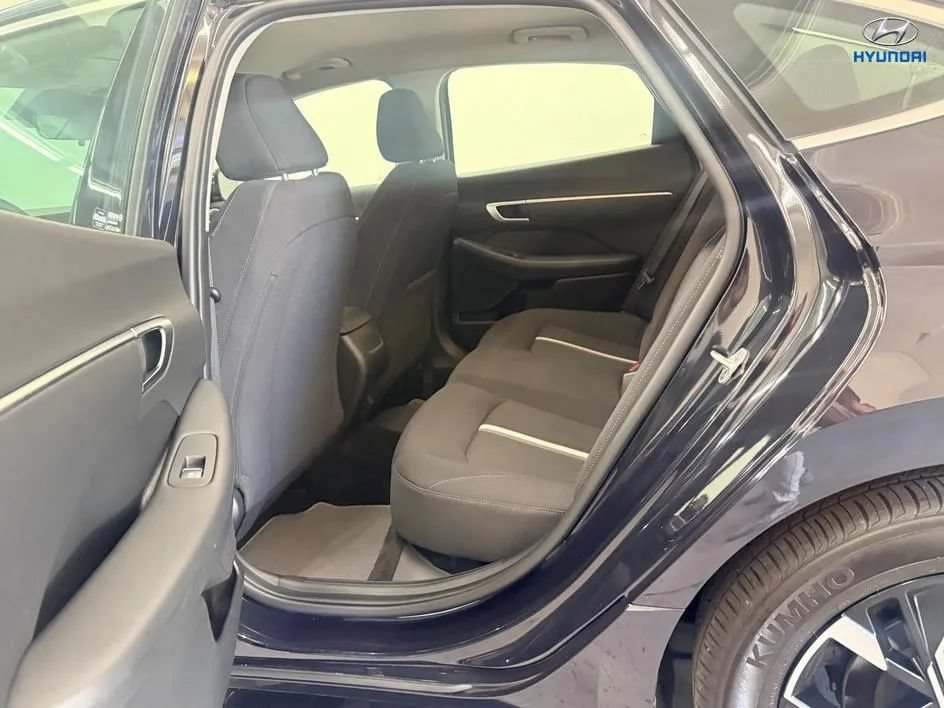 Used 2025 Hyundai Sonata SEL FWD image 15