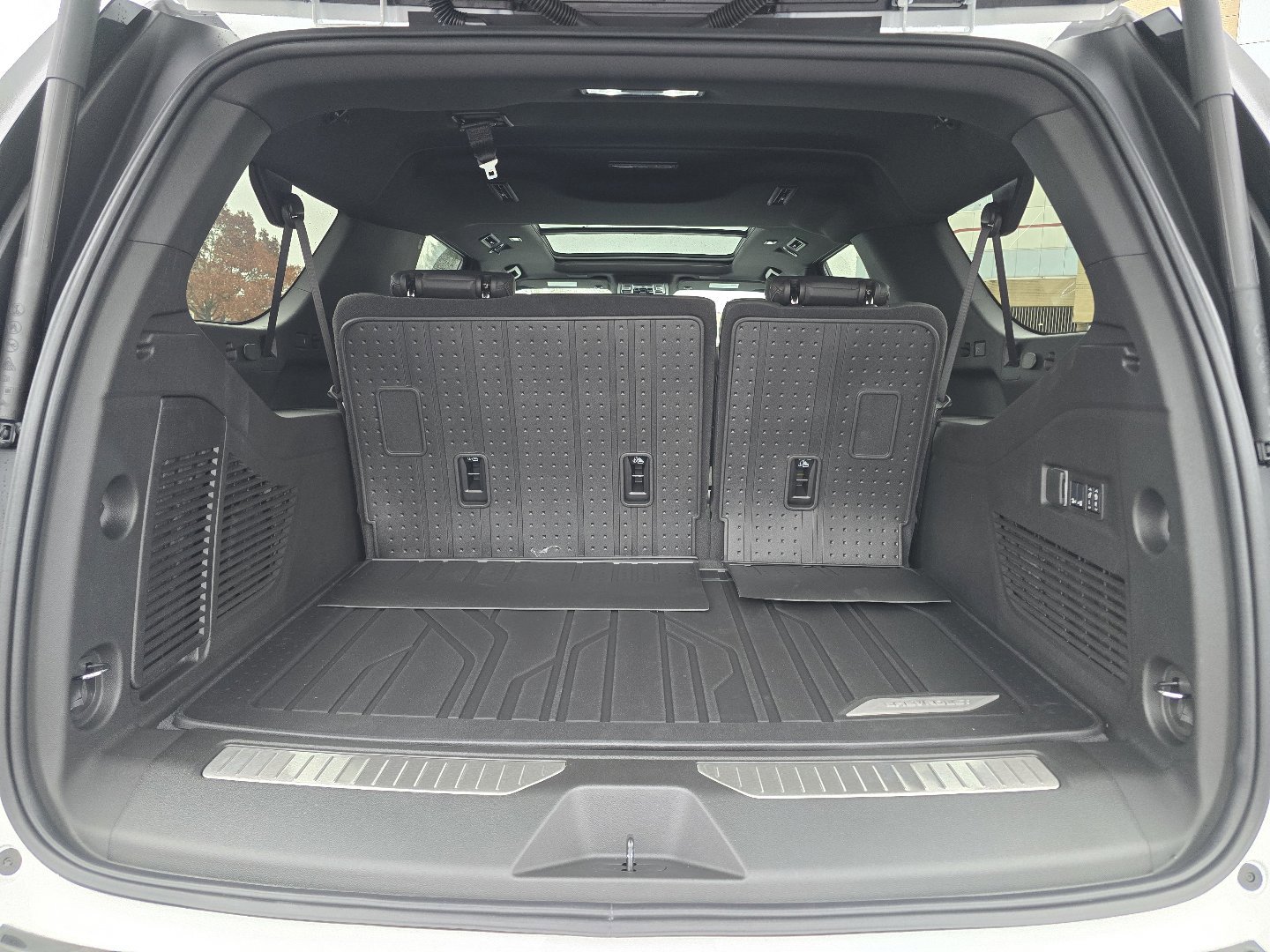 New 2026 Chevrolet Suburban RST w/ Advanced Technology Package image 13