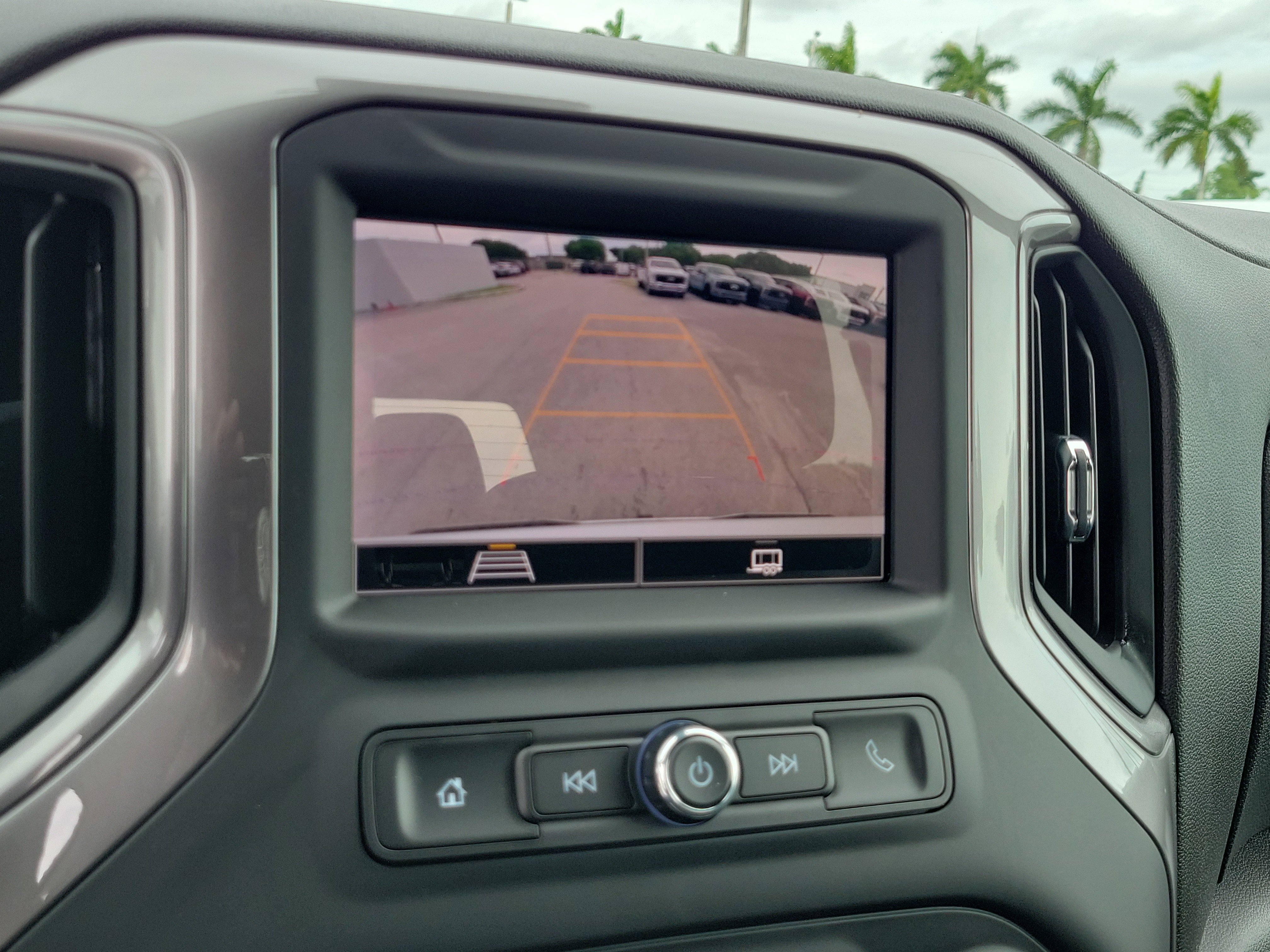 Used 2022 Chevrolet Silverado 1500 Custom RWD image 31