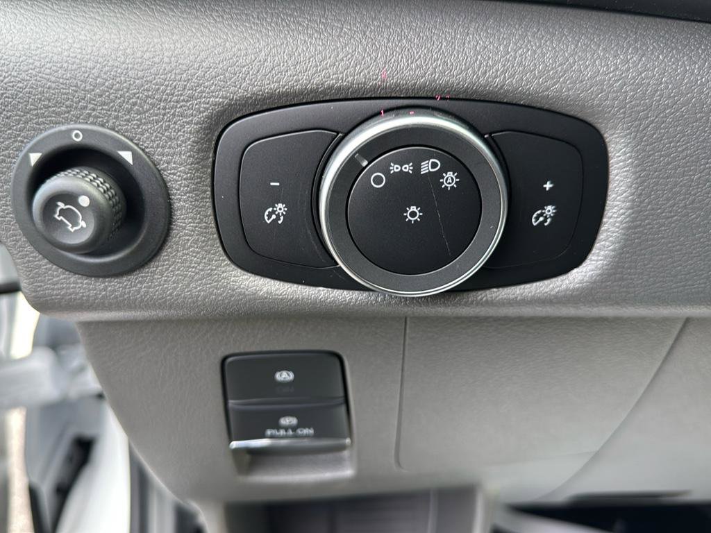 New 2025 Ford Transit 250 148 Medium Roof image 10