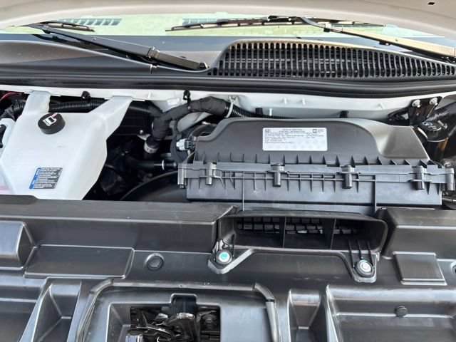 Used 2025 Chevrolet Express 2500 w/ Driver Convenience Package RWD image 30