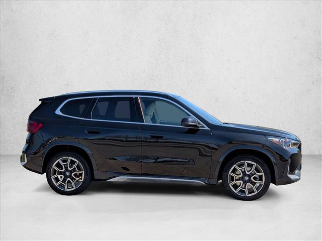 Used 2025 BMW X1 xDrive28i w/ Convenience Package AWD/4WD image 4