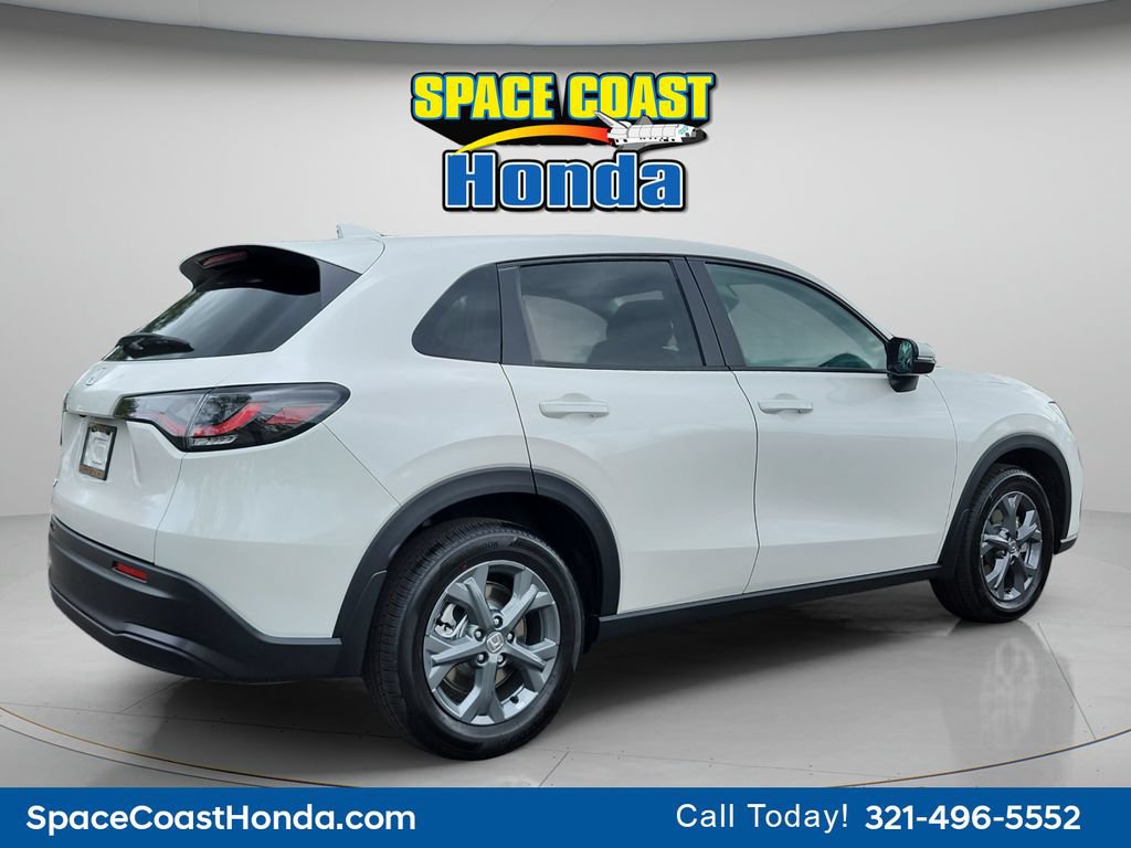 New 2026 Honda HR-V LX image 3
