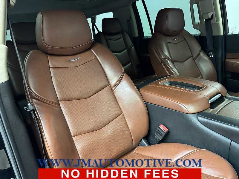Used 2019 Cadillac Escalade ESV Luxury AWD/4WD image 24