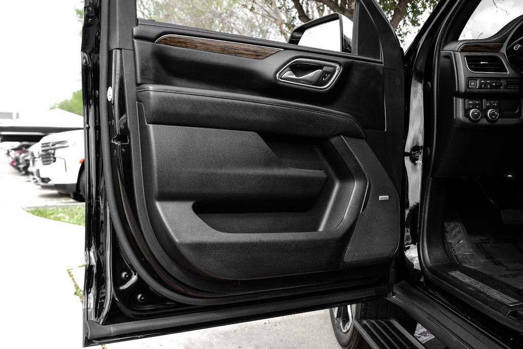 Used 2023 Chevrolet Tahoe Premier w/ LPO, Illumination Package image 45