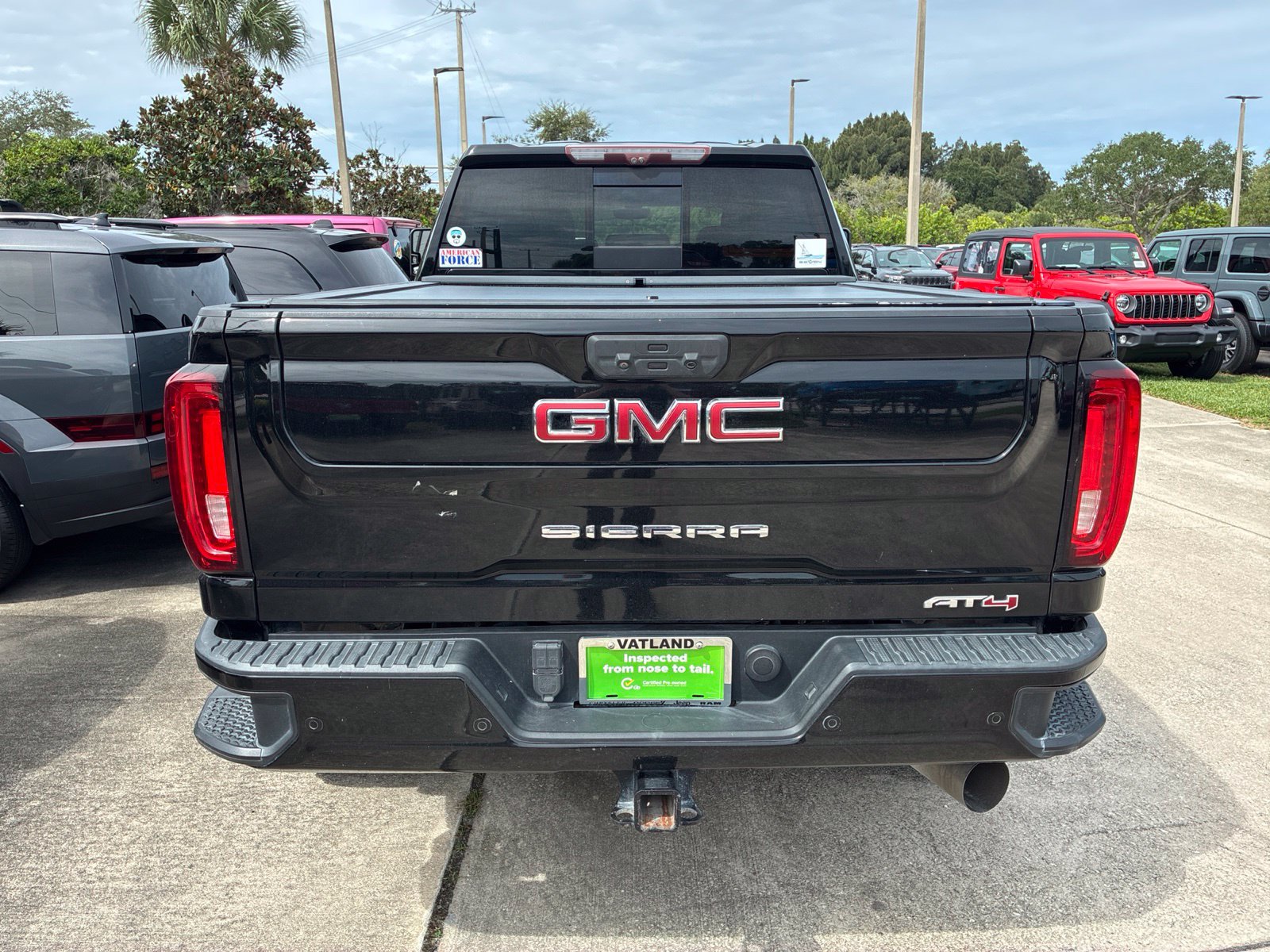 Used 2020 GMC Sierra 2500 AT4 w/ AT4 Premium Package AWD/4WD image 4