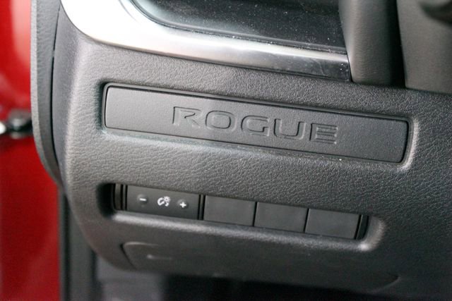 Used 2021 Nissan Rogue S AWD/4WD image 13