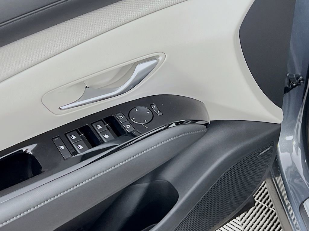 New 2026 Hyundai Tucson Limited image 16