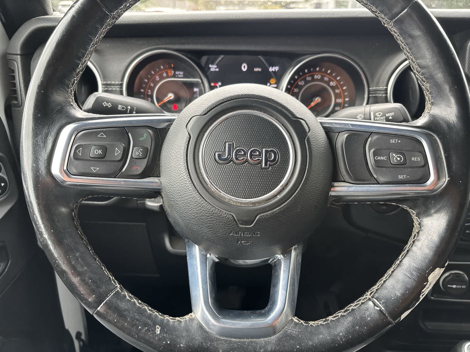 Certified 2020 Jeep Gladiator Overland AWD/4WD image 8