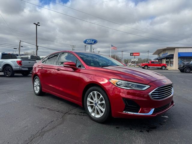 Used 2020 Ford Fusion SEL image 2
