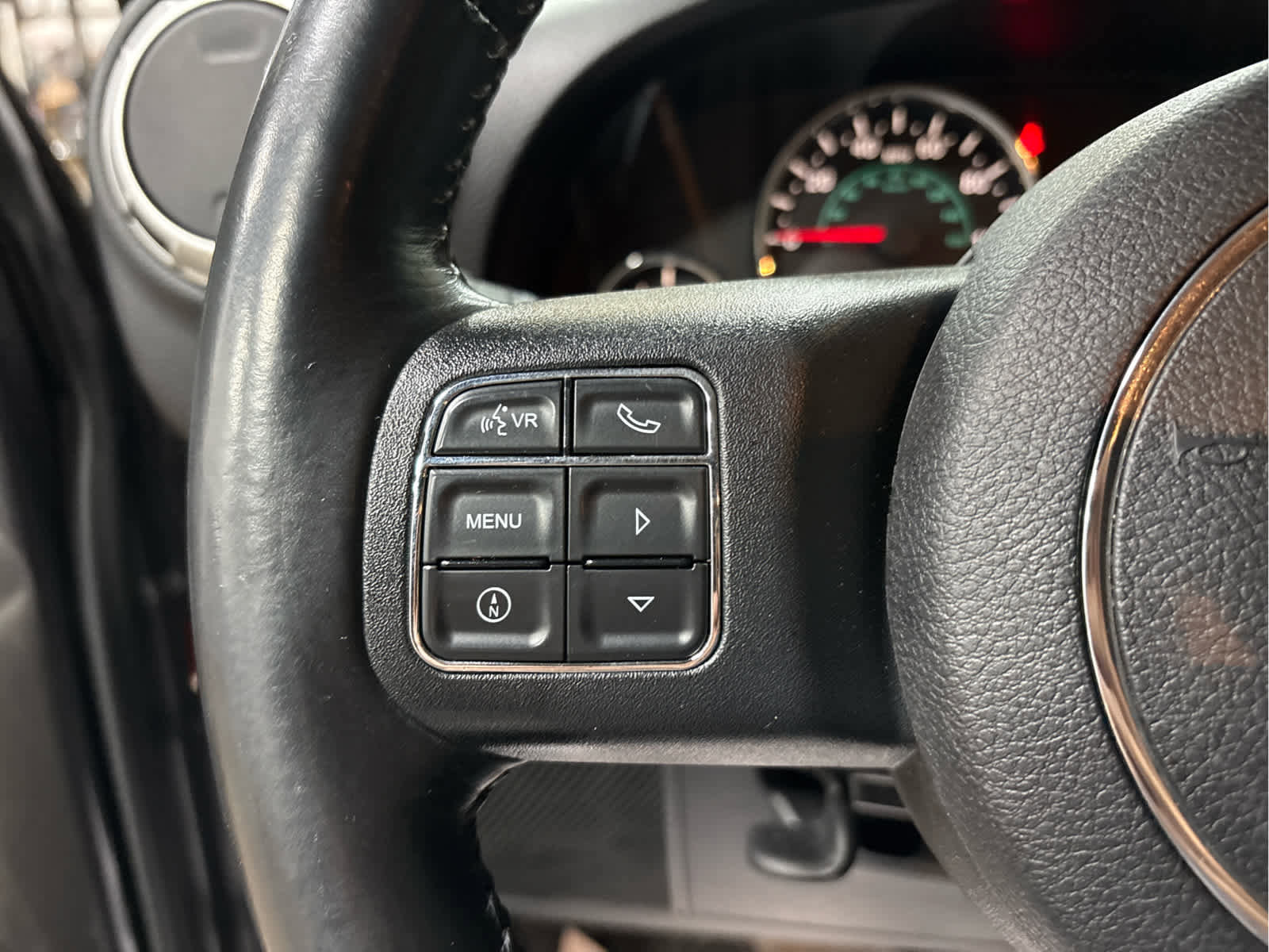 Used 2014 Jeep Wrangler Unlimited Sahara w/ Connectivity Group image 17