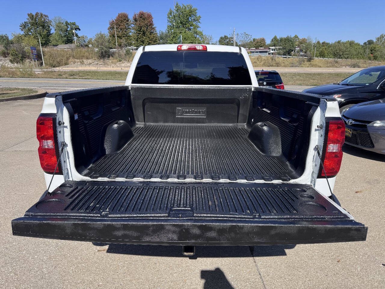 Used 2018 Chevrolet Silverado 1500 LT w/ All Star Edition AWD/4WD image 11