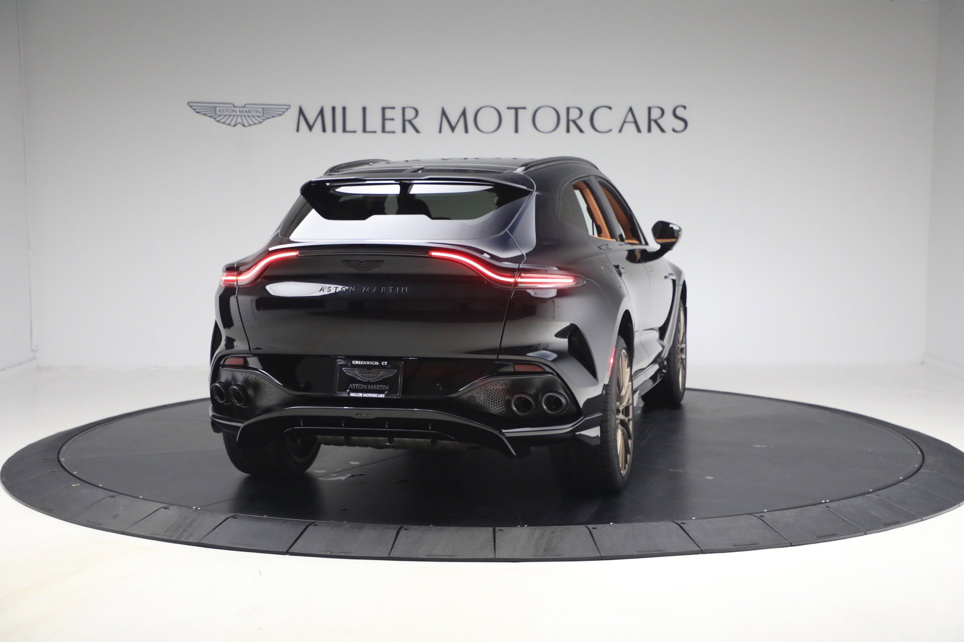 New 2026 Aston Martin DBX 707 AWD/4WD image 7