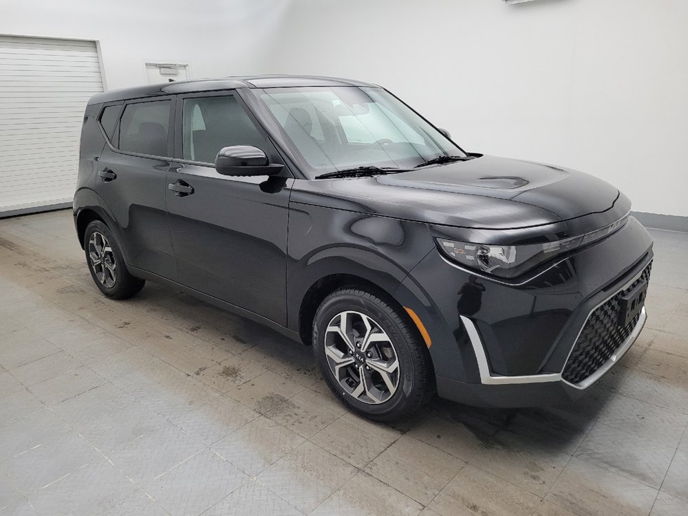 Used 2023 Kia Soul LX image 11