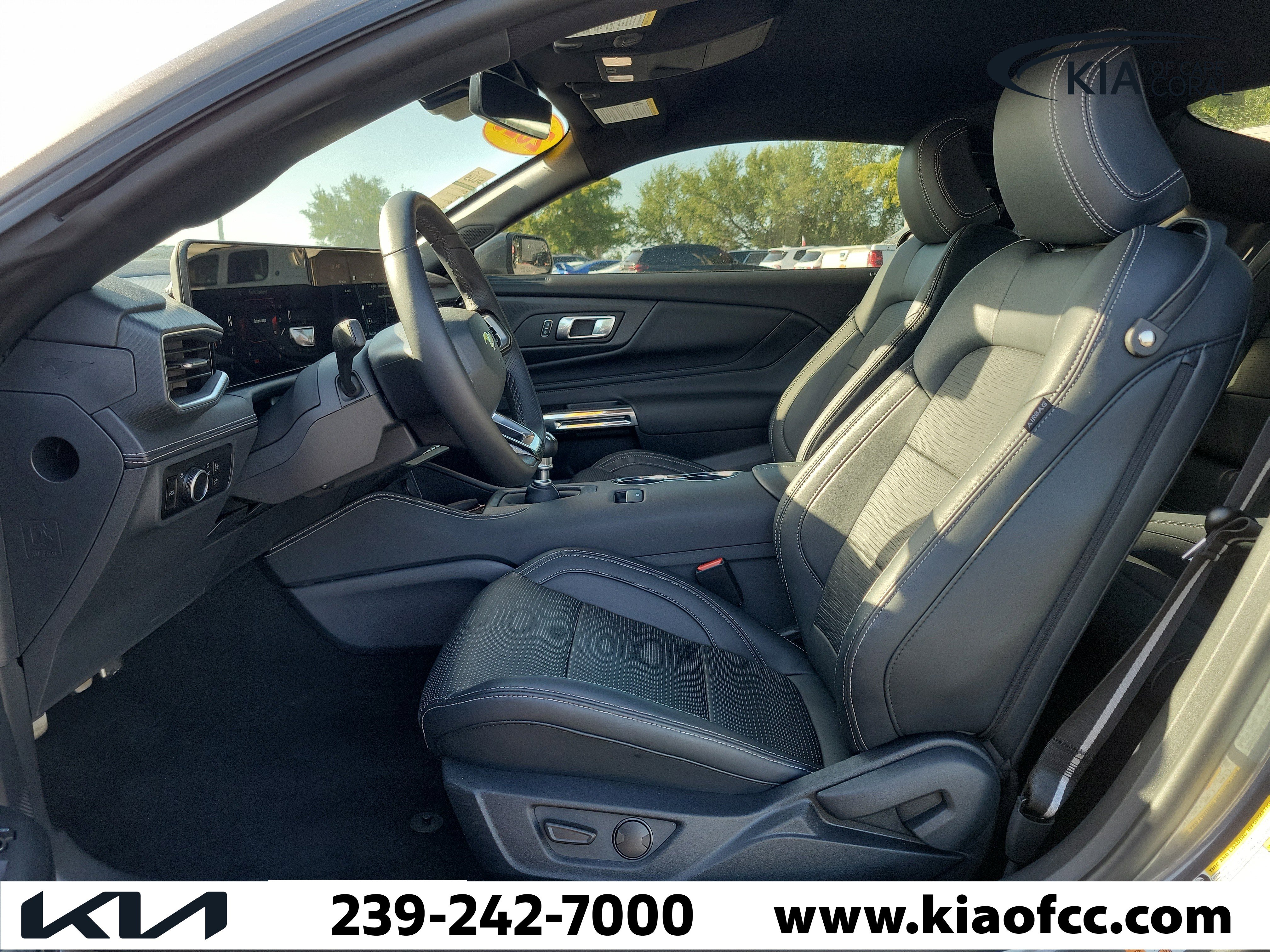 Used 2025 Ford Mustang GT Premium RWD image 13