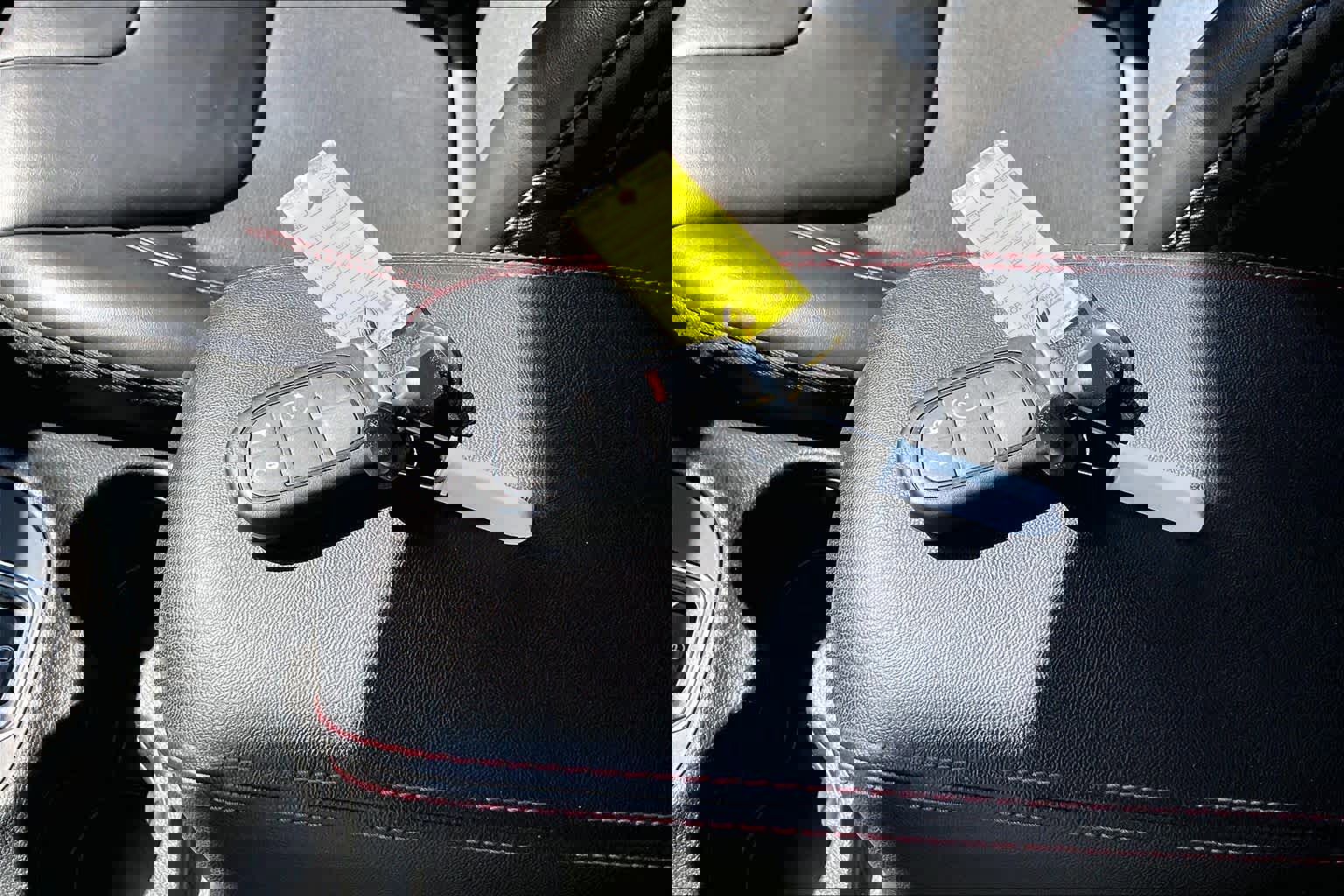 Used 2020 Jeep Cherokee Trailhawk w/ Cold Weather Group image 15