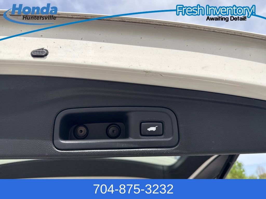 Used 2017 Honda Pilot EX-L image 11