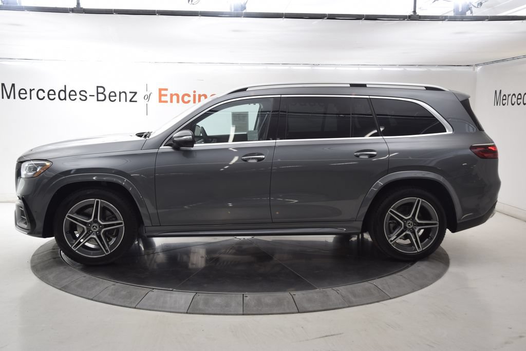 Used 2026 Mercedes-Benz GLS 450 4MATIC image 3