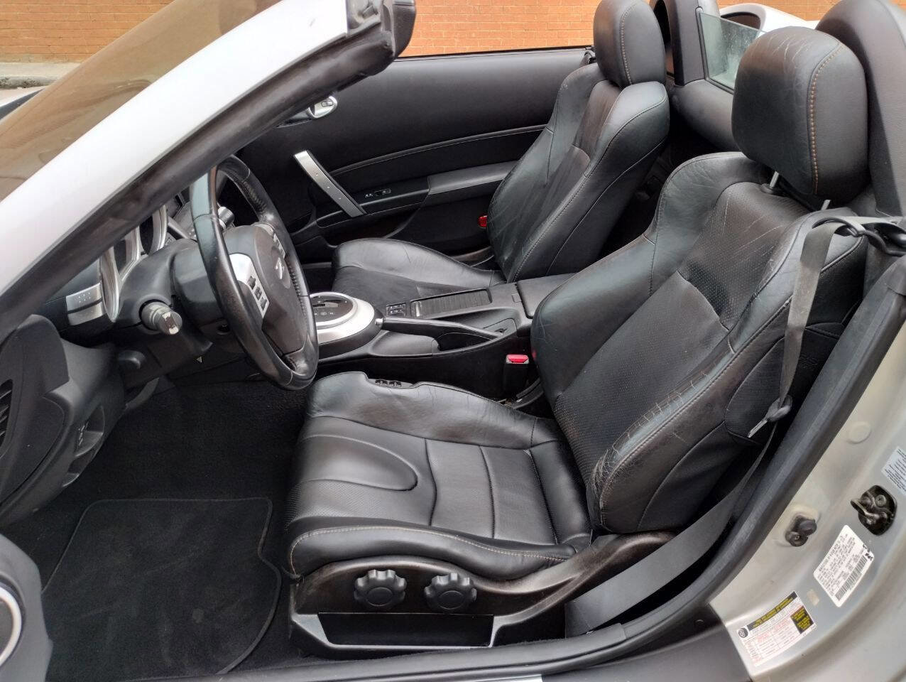 Used 2006 Nissan 350Z Touring image 11