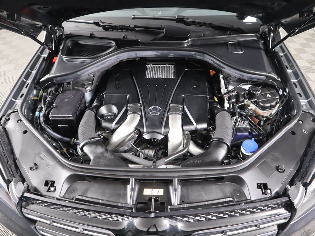 Used 2018 Mercedes-Benz GLS 550 4MATIC image 29