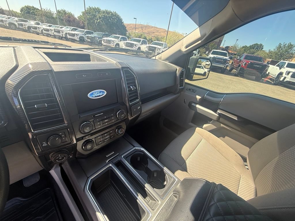 Used 2018 Ford F150 XLT w/ Equipment Group 302A Luxury AWD/4WD image 12