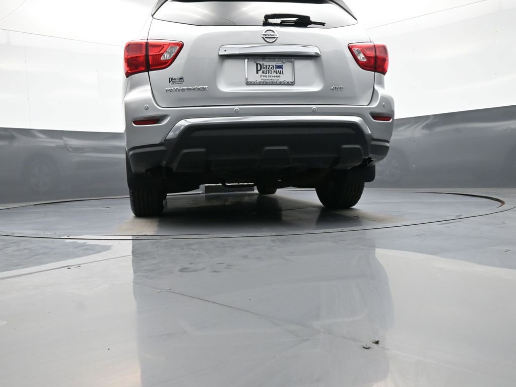 Used 2019 Nissan Pathfinder S AWD/4WD image 31