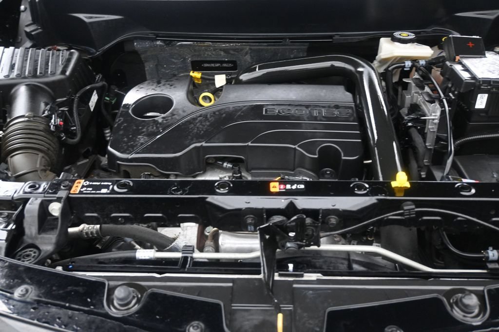 Used 2023 Chevrolet Equinox Premier FWD image 17
