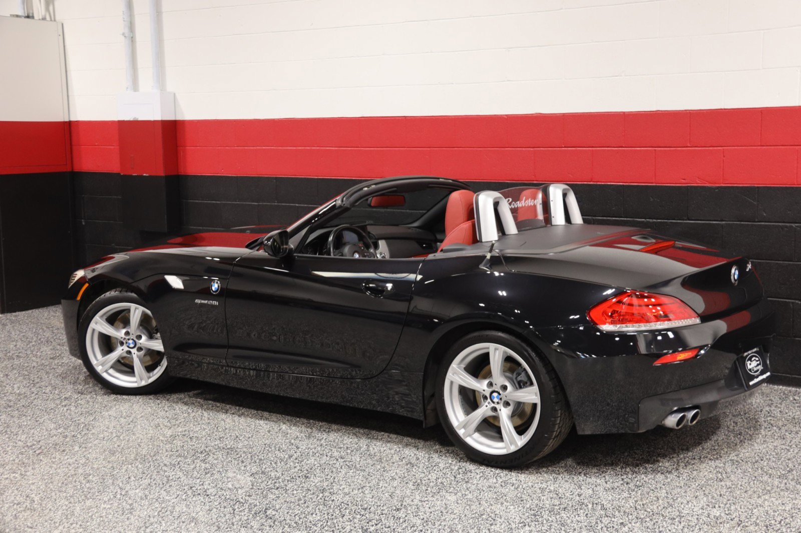 Used 2012 BMW Z4 sDrive28i w/ M Sport Pkg image 25