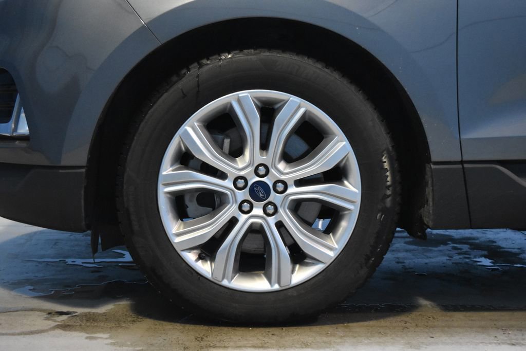 Used 2022 Ford Edge Titanium w/ Equipment Group 301A image 25