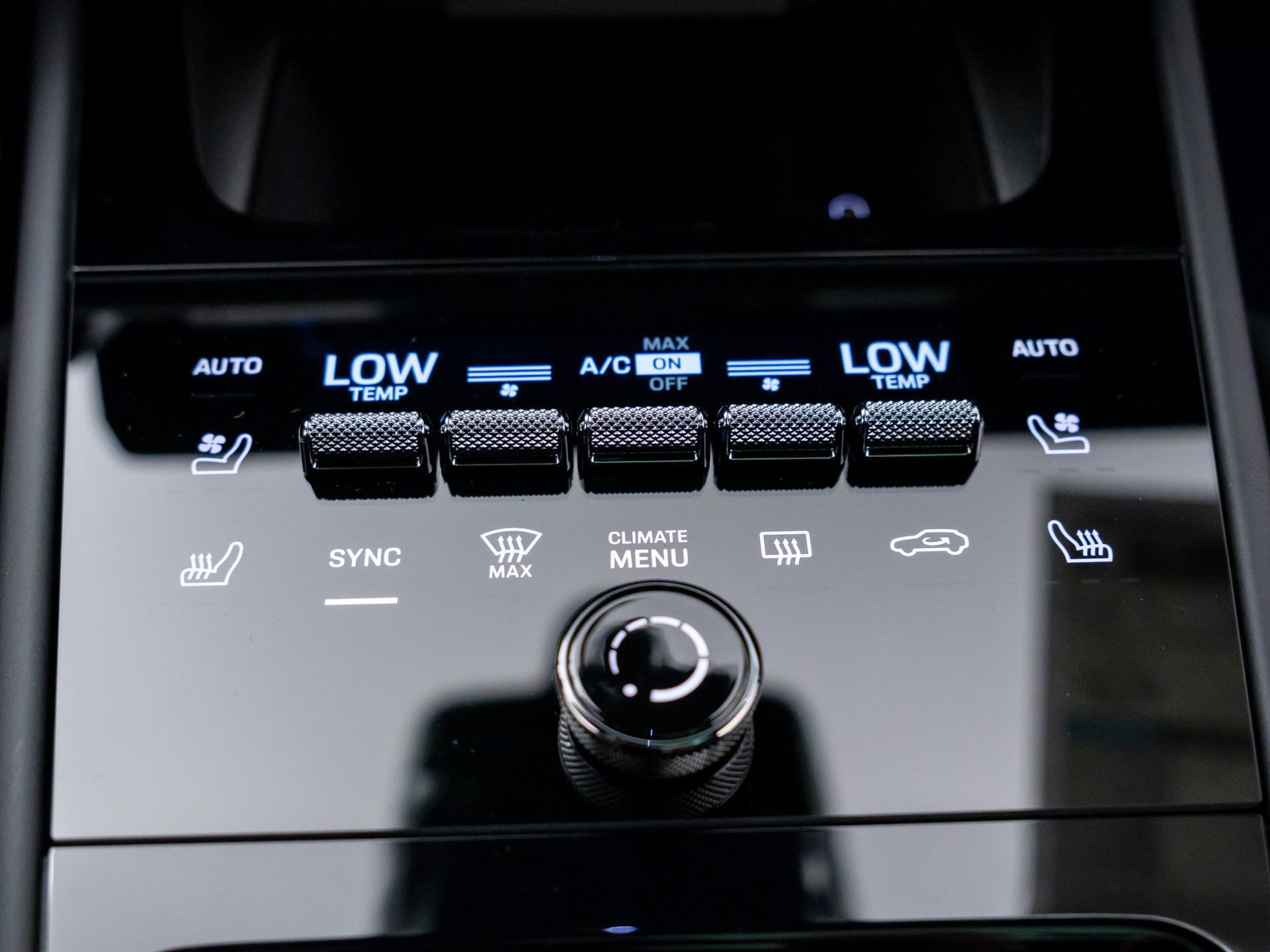 New 2026 Porsche Cayenne GTS AWD/4WD image 28