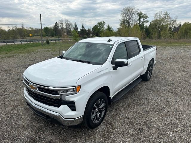 Used 2024 Chevrolet Silverado 1500 LT AWD/4WD image 10
