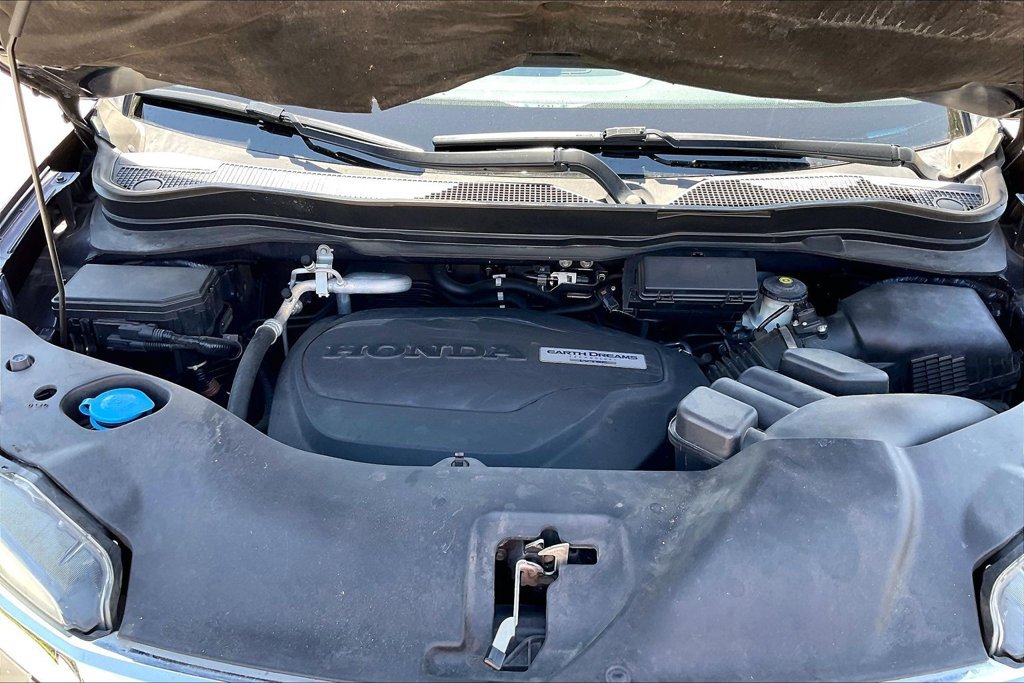 Used 2017 Honda Pilot Touring image 29