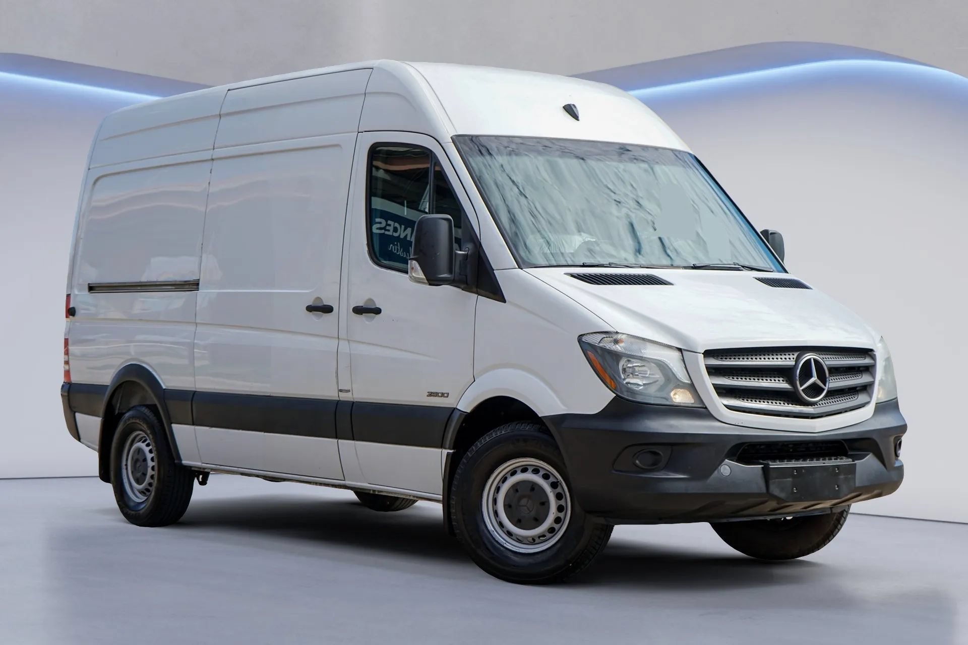 Used 2016 Mercedes-Benz Sprinter 2500 image 1
