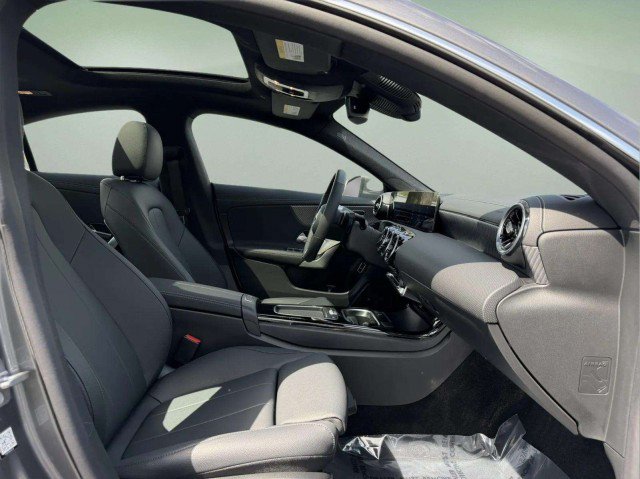 Certified 2026 Mercedes-Benz CLA 250 4MATIC image 29