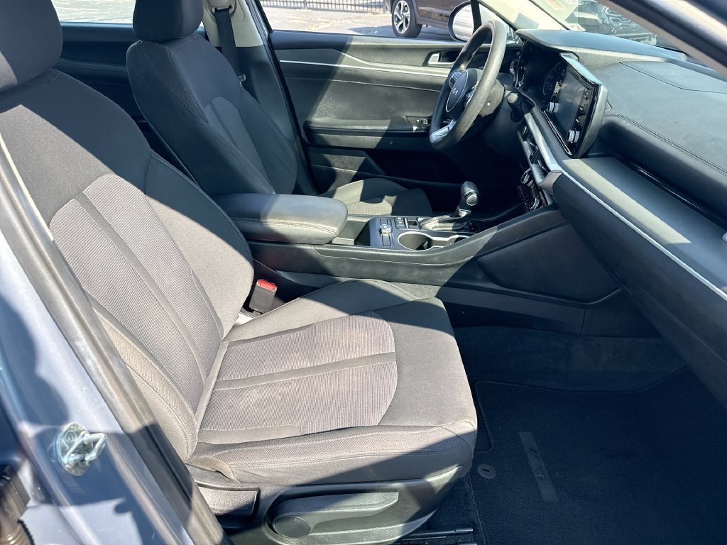 Used 2022 Kia K5 LXS FWD image 28