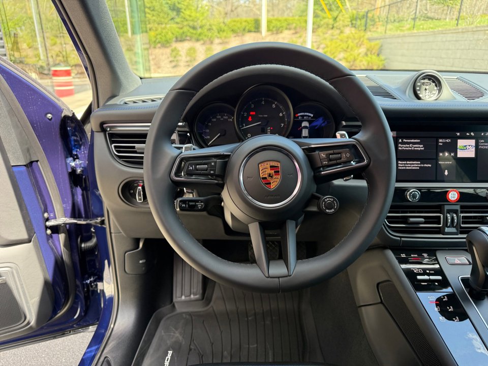 New 2026 Porsche Macan Turbo image 15